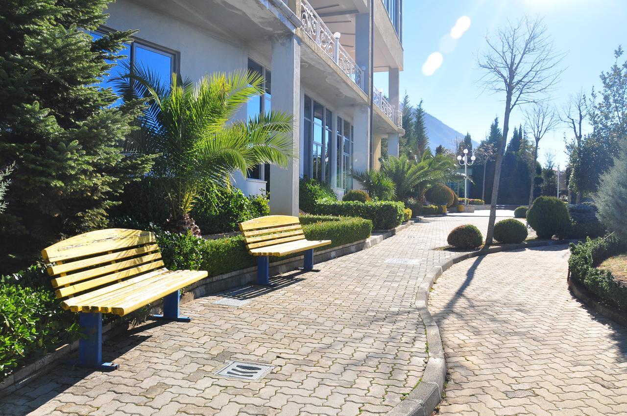 Priska e Madhe Dajti Park Resort المظهر الخارجي الصورة
